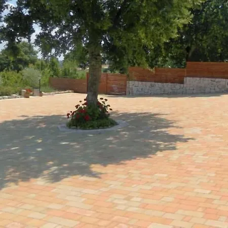 فندق مبيت وإفطار Red Rose