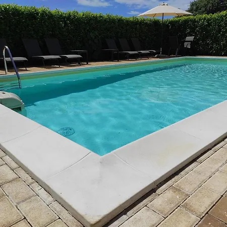 红玫瑰住宿加早餐旅馆 马丁纳弗兰卡