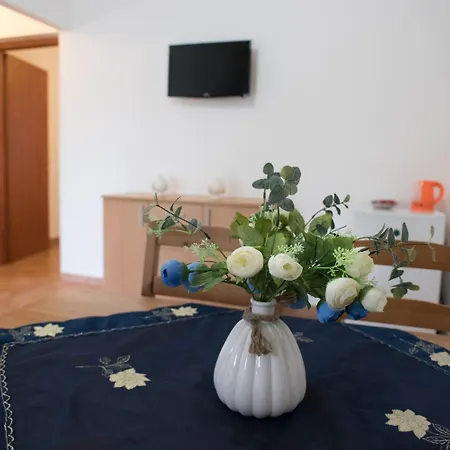 红玫瑰住宿加早餐旅馆 4*