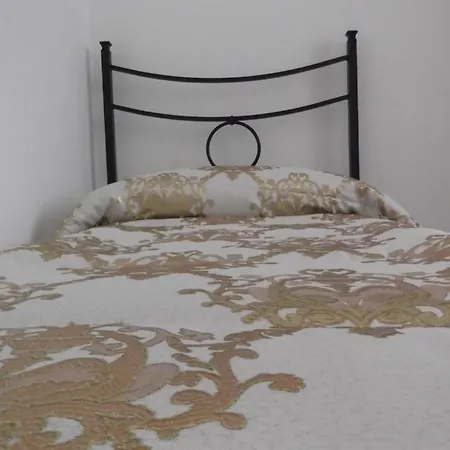 Bed & Breakfast Red Rose 3*