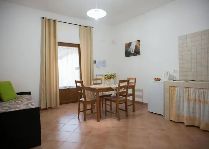 Couette-café Red Rose 4*